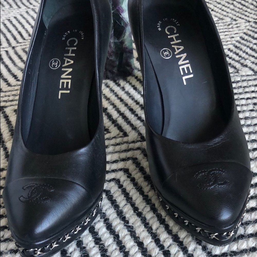 Chanel pumps